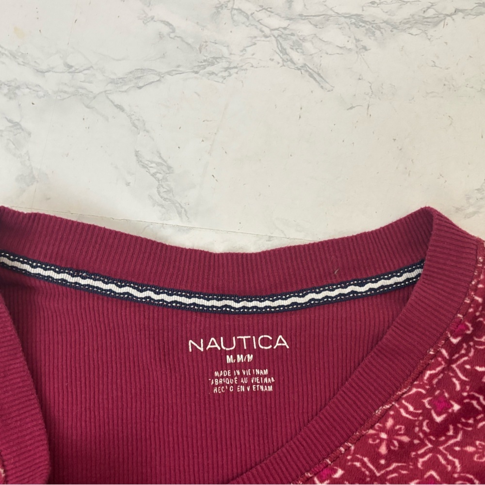 Nautica Top Womens Medium Red Pullover Long Sleeve V Neck Velour Soft - Picture 5 of 5